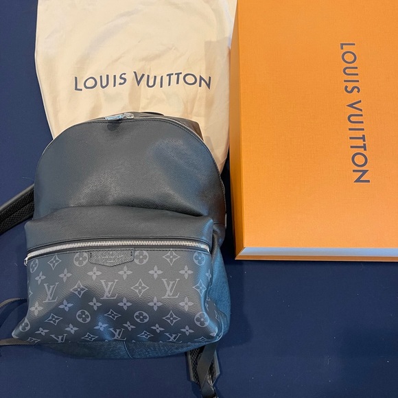 Louis Vuitton Discovery Backpack PM - Picture 3 of 8